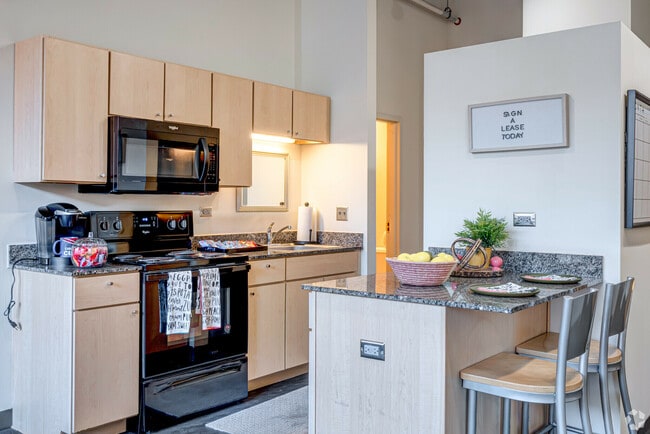 Photo - Letterman Chicago