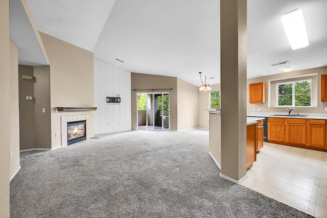 Photo - $1,750.00, 3-bed, 2-bath, located in Color... Unit Apt 203