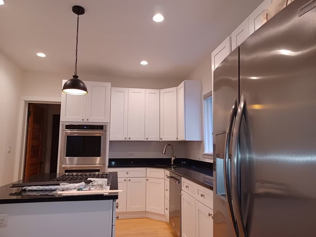 Photo - 2025 Maple Ave