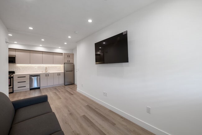 Photo - Hoover Square