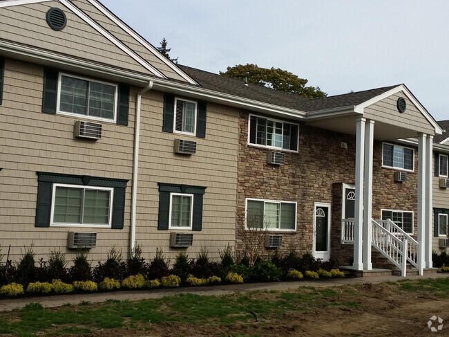 Building Photo - 323 Brook Ave Unit 323-2A Rental