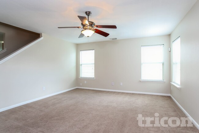 Photo - 3643 Fuller Bluff Dr