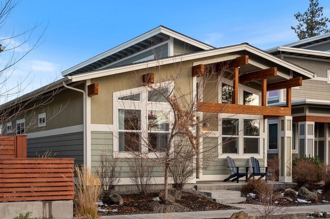 Photo - 63374 NW Clearstone Dr