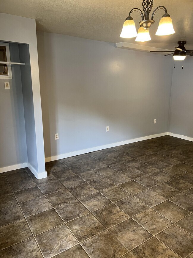 Photo - 6190 Whitehall Rd