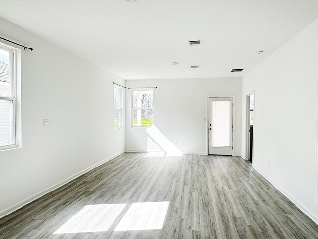 Photo - 1011 Drago Dr