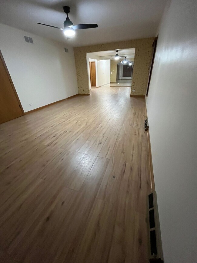 Photo - 711 N Northwest Hwy Unit 2