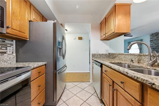 Photo - 117 Roane Dr Unit C