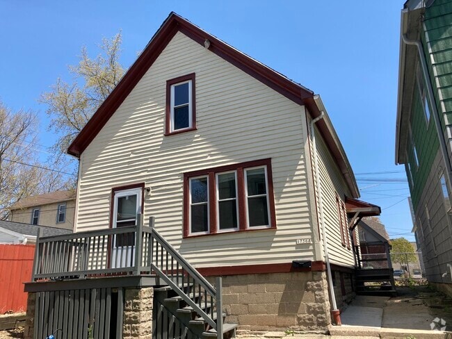 Building Photo - 1736 N Arlington Pl Rental