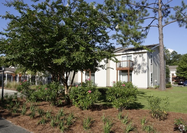 Photo - Meadowbrook Apartments