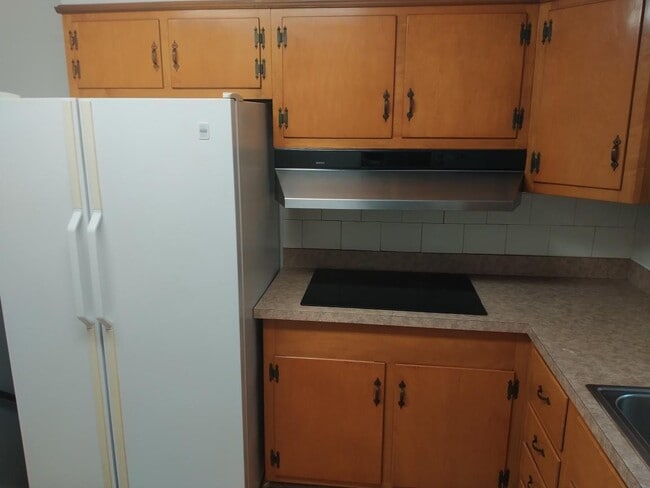 Photo - 1201 Longford Rd