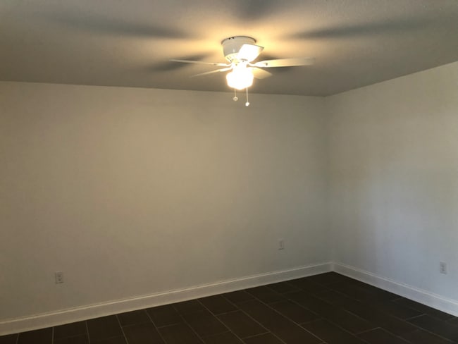 Photo - 209 Green Acres Rd Unit 5