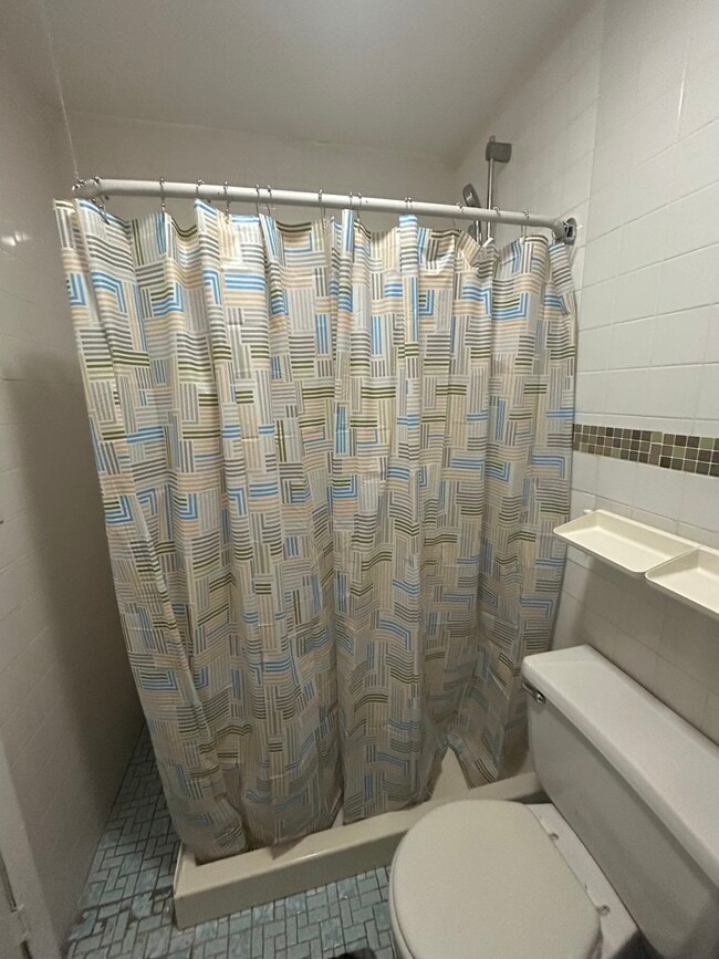 Photo - 5062 69th St