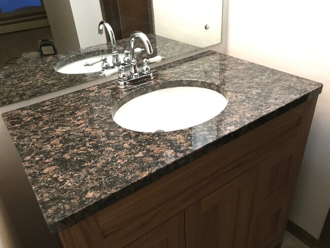 Photo - 805 11th Ave S Unidad 7