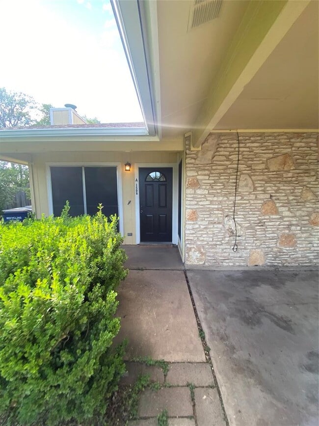 1508 No Mor Cove