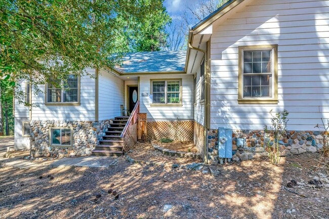 Photo - 1312 Squaw Rock Trail