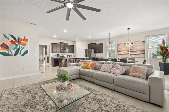 Photo - 7850 Oak Reflection Lp Unit SI ID1516265P