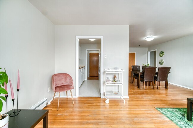 Photo - 6411-6411 South St Unit 5