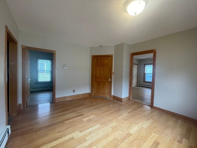 Photo - 345 Houghton St Unidad 2