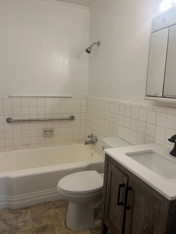 Photo - 2132 Donald Lee Hollowell Pkwy NW