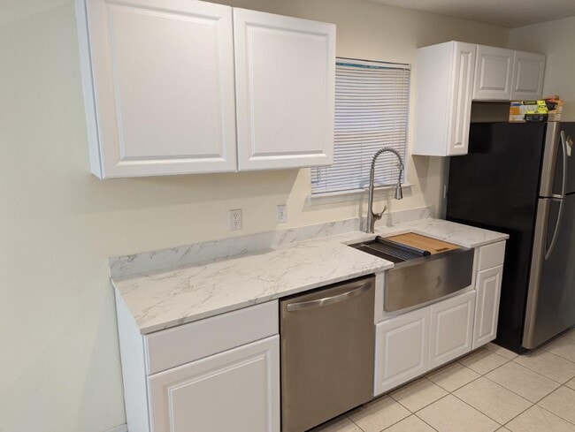 Photo - 9608 Brentwood Blvd