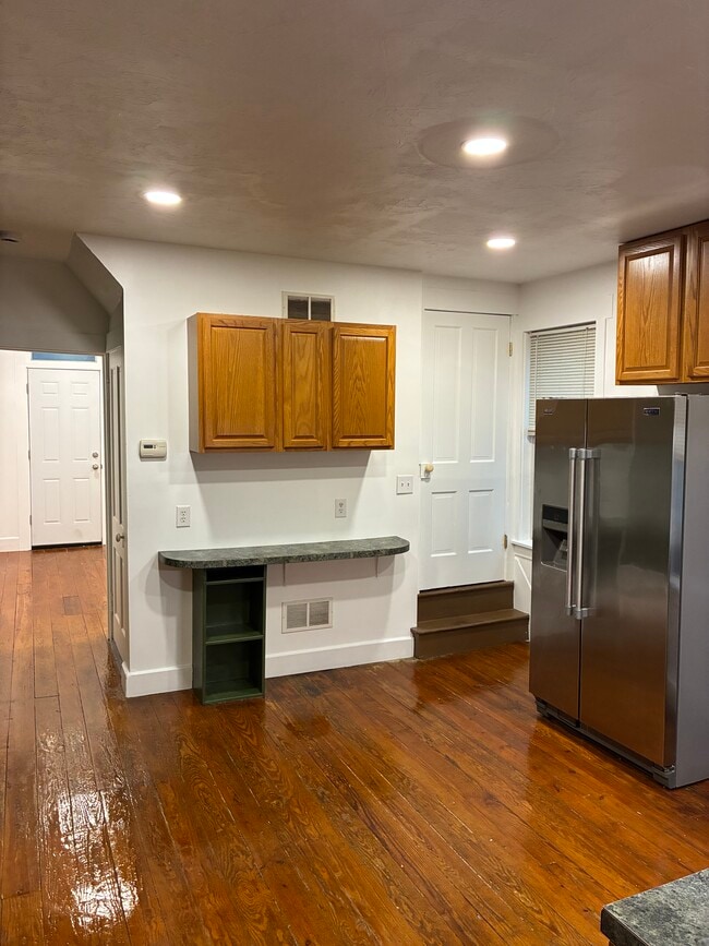 Kitchen - 1630 Rothsville Rd