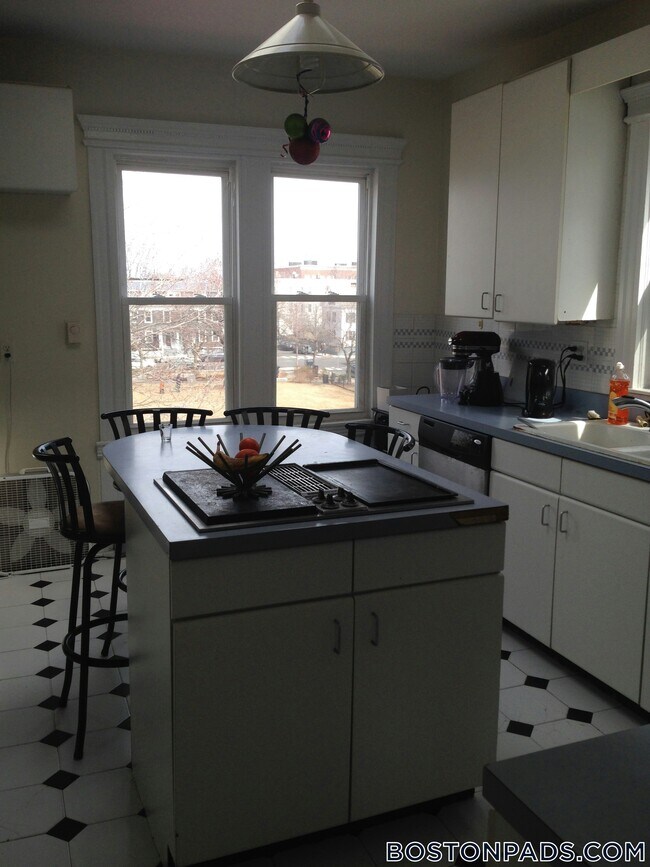 Photo - 229 Harvard St Unidad 5