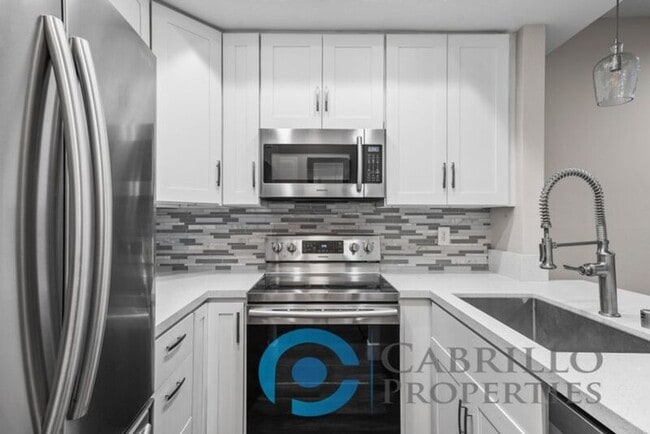 Building Photo - 2236 River Run Dr Unit #225