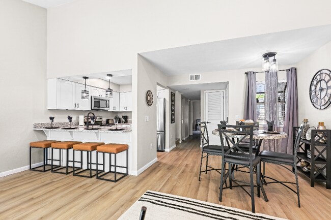 Photo - 4401 SW 21st Ln