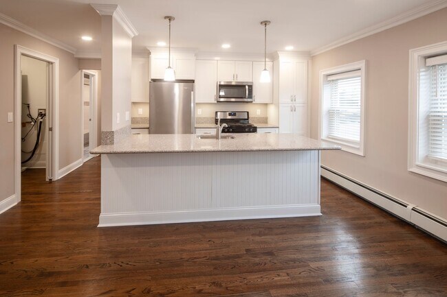 Photo - Hickory Manor