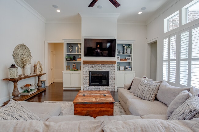 Photo - 306 Palermo Dr