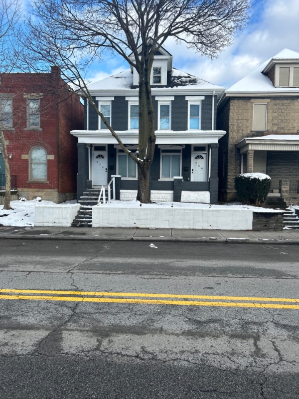 Photo - 368-370 St Clair Ave Unidad 370