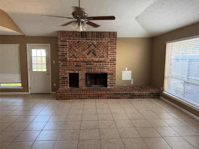 Photo - 333 Forest Hills Dr