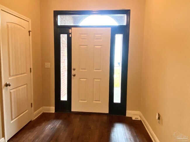 Photo - 8746 Bradfield Dr