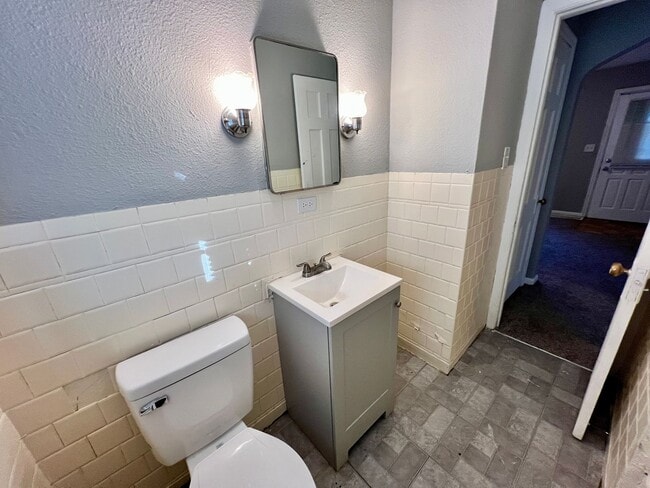 Photo - 2304 S Hall Rd