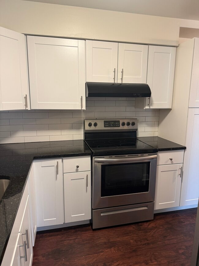 Photo - 10727 Green Meadows Dr