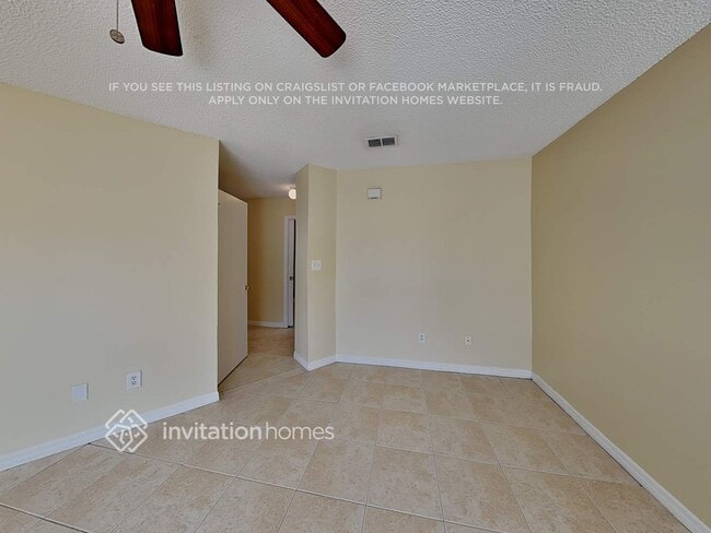 Photo - 835 McLean Ct