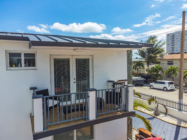 Photo - 901 NW 22nd Pl