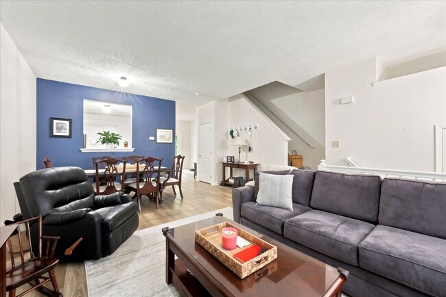 Photo - Town Home in Popular North Pointe