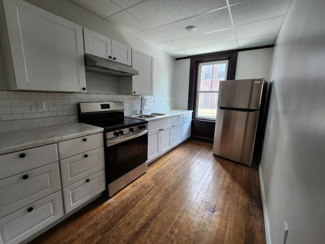 Photo - 10 Langdon St Unidad 202