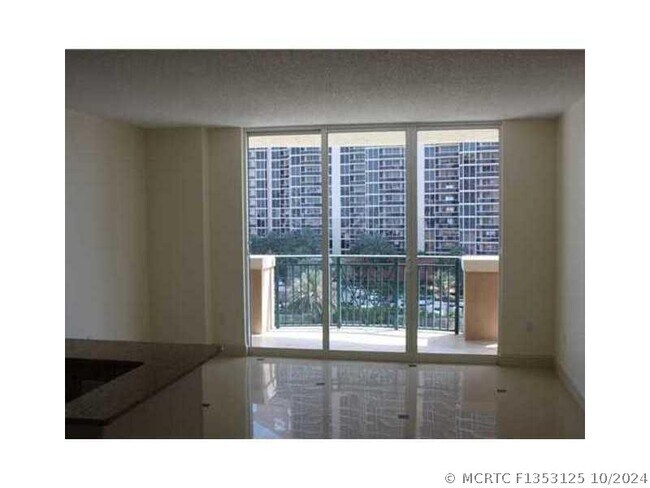 Photo - 17555 Atlantic Blvd Unit 805