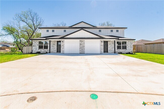 Photo - 2542 Leroy Ln Townhome