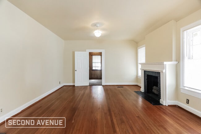 Photo - 2825 19th St N