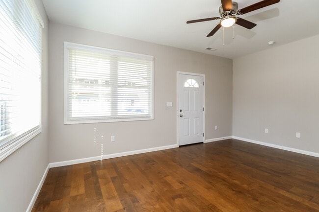 Photo - 213 Sycamore Cv Rd