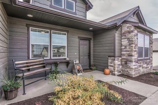 Photo - 4368 SW Umatilla Ave