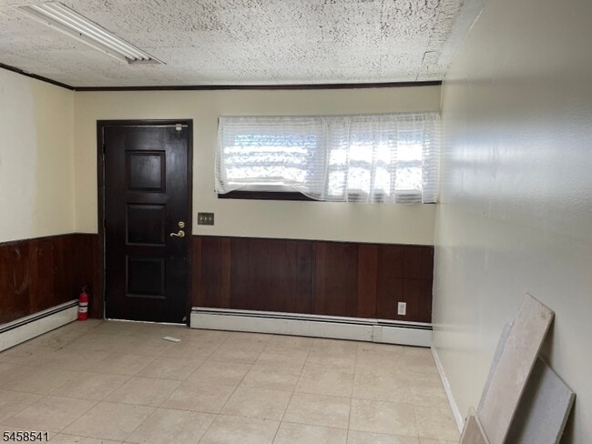 319 E 1st Ave Unit 1