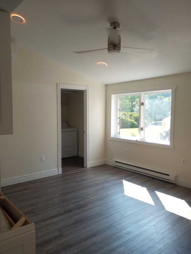 Photo - 380 W Rose Tree Rd