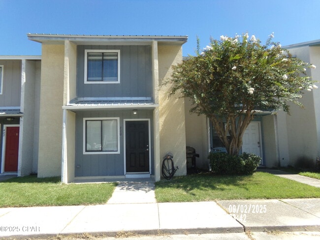 Building Photo - 420 Venetian Way Rental