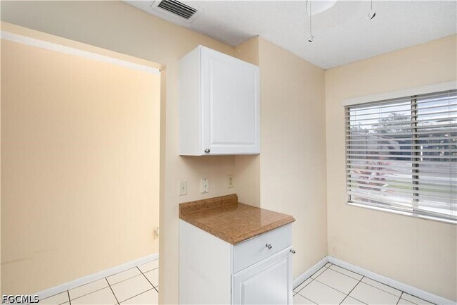 Photo - 4608 SE 4th Pl