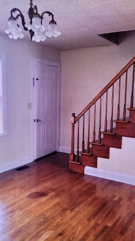 Photo - 7055 St John Rd