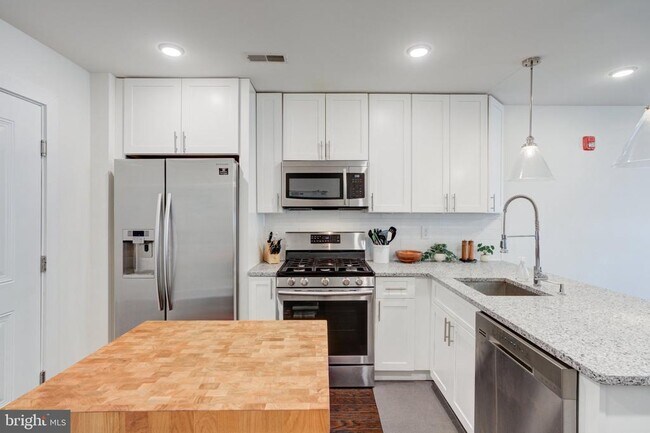 Photo - 1948 N 6th St Unit 2